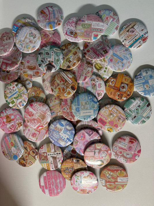 Kawai badge ( Random)