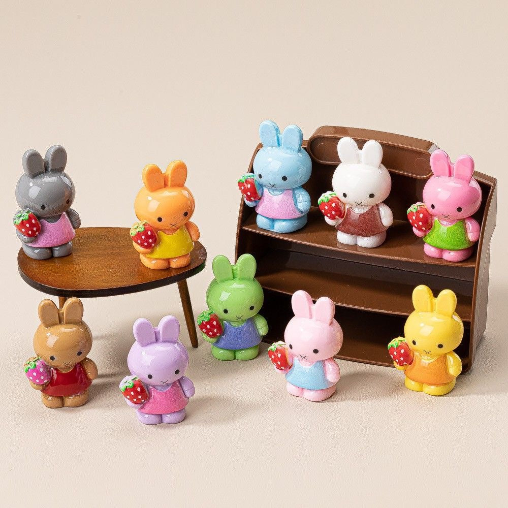 Random Strawberry Miffy Trinket